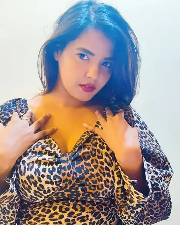 Sakshi vip call girls in Andheri